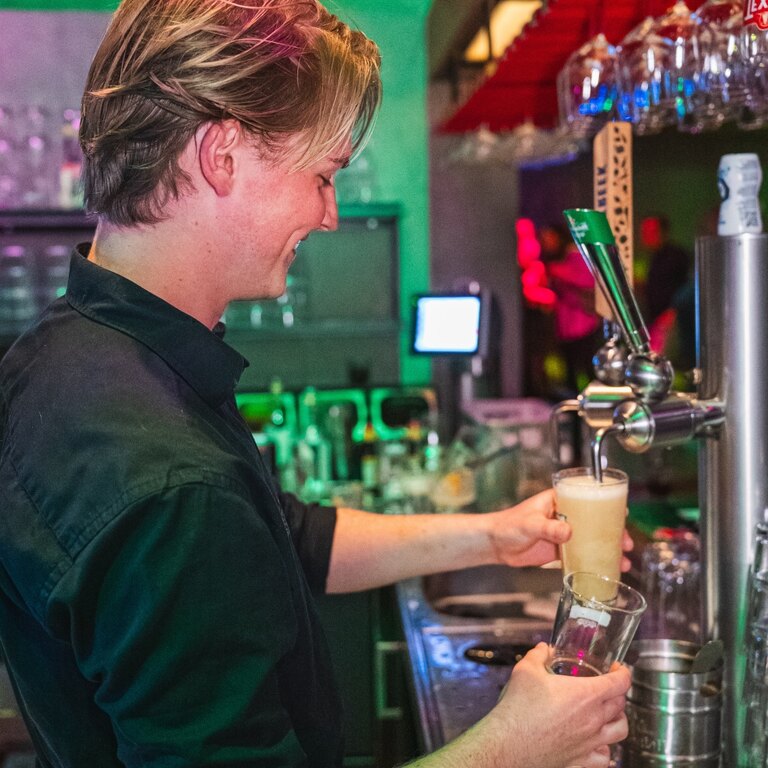 vacature Bartender Dance Nights 